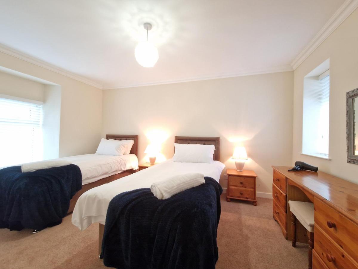 Lewis Gethin House, Newly Renovated Cottage Sleeps 9, Close To Bike Park Wales Merthyr Tydfil Buitenkant foto