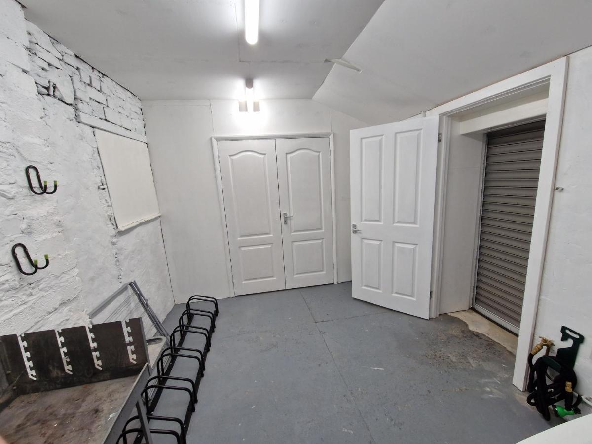 Lewis Gethin House, Newly Renovated Cottage Sleeps 9, Close To Bike Park Wales Merthyr Tydfil Buitenkant foto